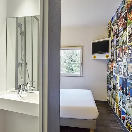 Hotel Hotelf1 Sur Orge 2*