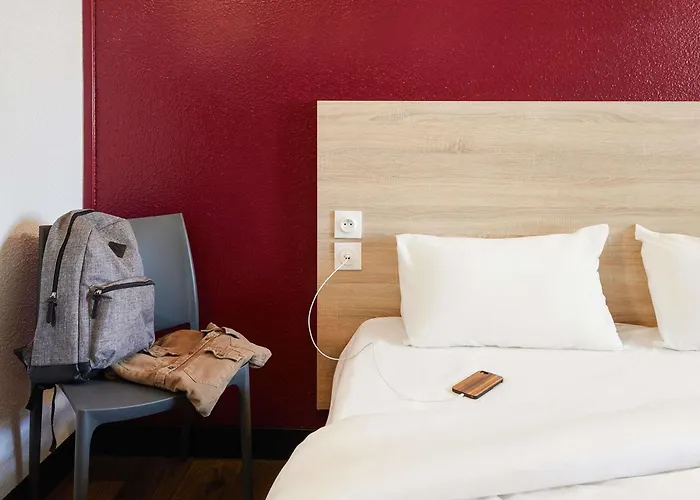 Hotelf1 Sur Orge Otel